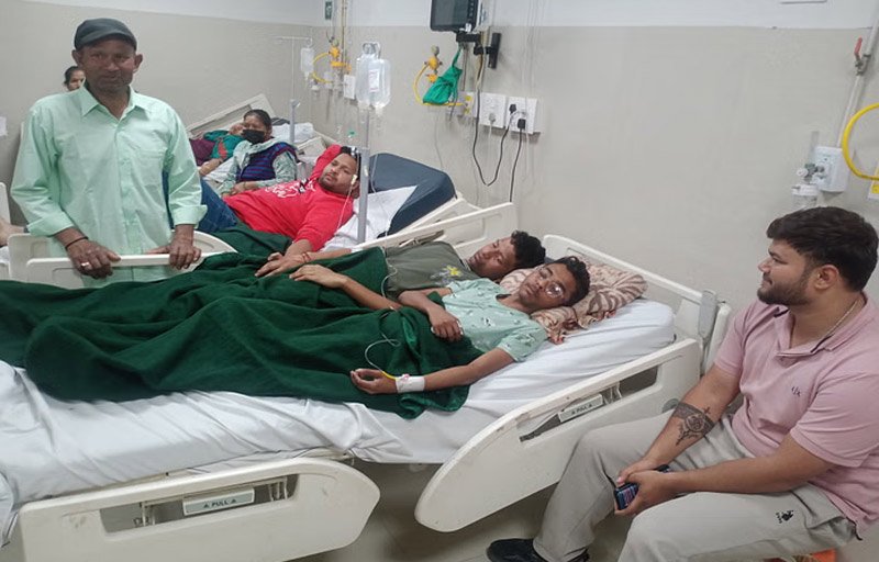 Dehradun: 335 people fell ill after eating buckwheat dishes during Navratri fast, two patients admitted on one bed