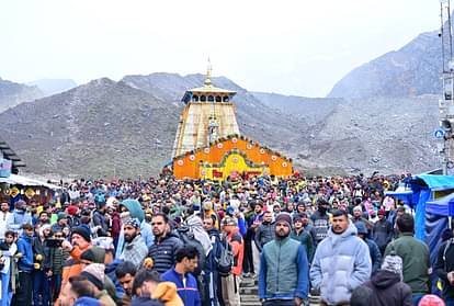 Kedarnath: The doors of the Dham opened; CM Dhami was present along with thousands of devotees, the first puja was done in the name of PM Modi