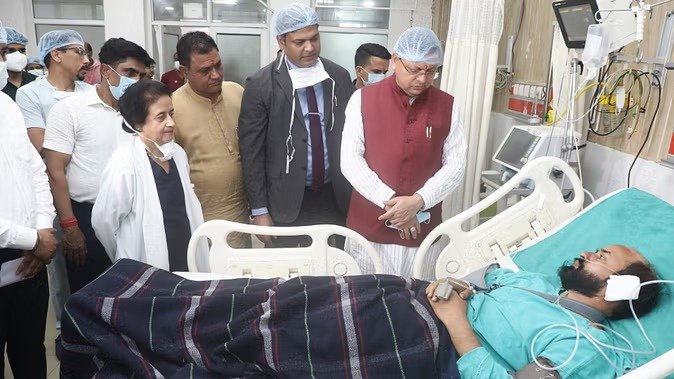 Dhami reached the hospital to know the condition of the passengers