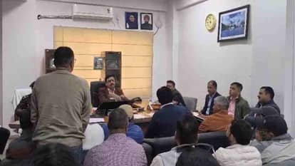 Chardham Yatra 2026: Chardham Yatra starting from April 19, Garhwal Commissioner held a meeting with businessmen