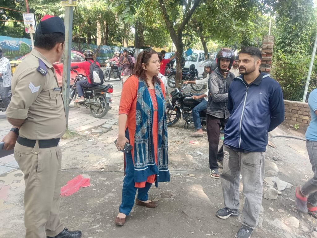 Dehradun: RTO takes strict action against Blinkit store